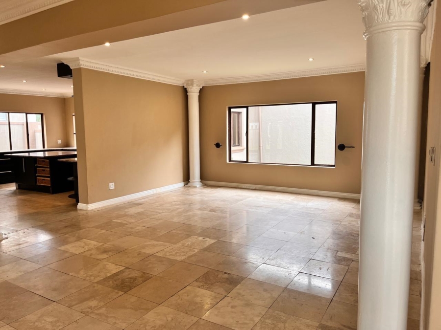 4 Bedroom Property for Sale in Blue Valley Golf Estate Gauteng