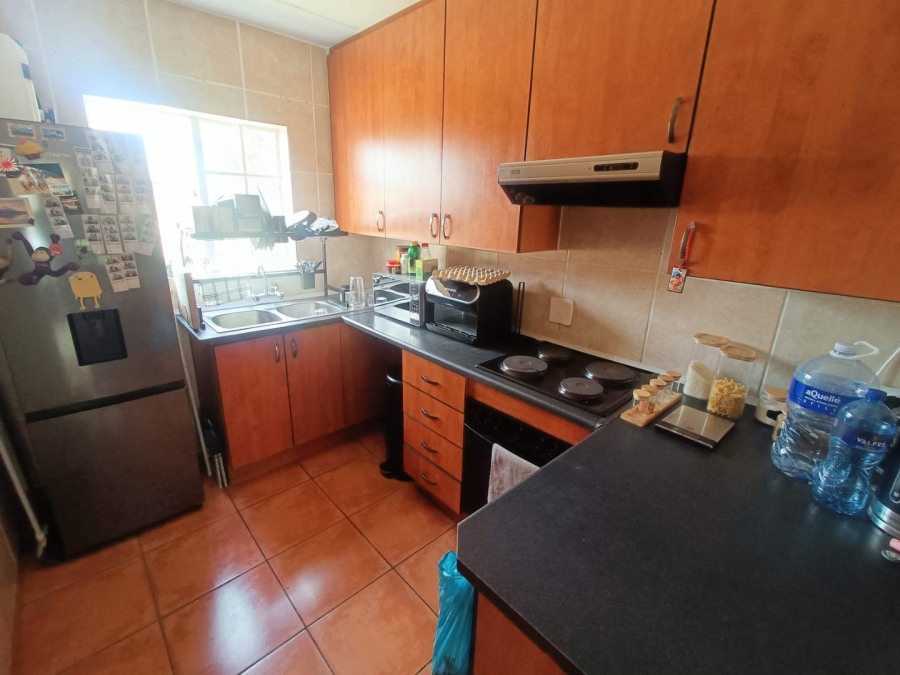 3 Bedroom Property for Sale in Rooihuiskraal Gauteng