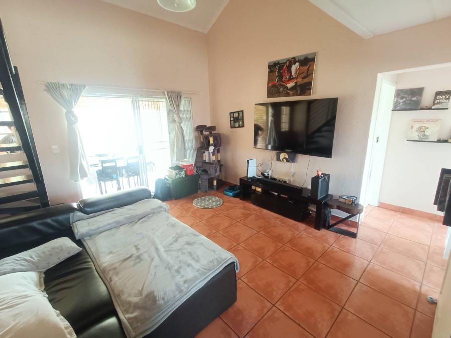 3 Bedroom Property for Sale in Rooihuiskraal Gauteng