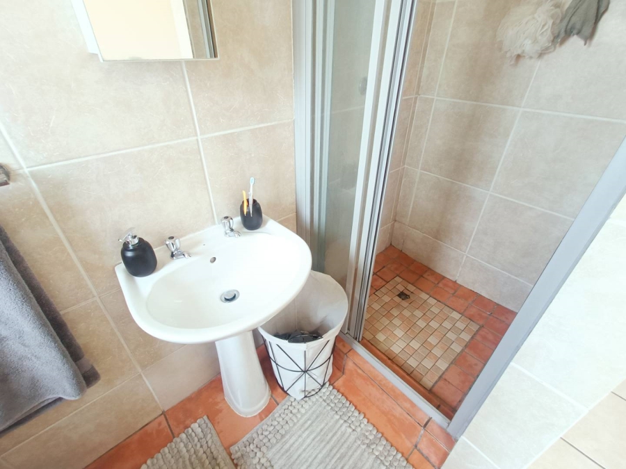 3 Bedroom Property for Sale in Rooihuiskraal Gauteng