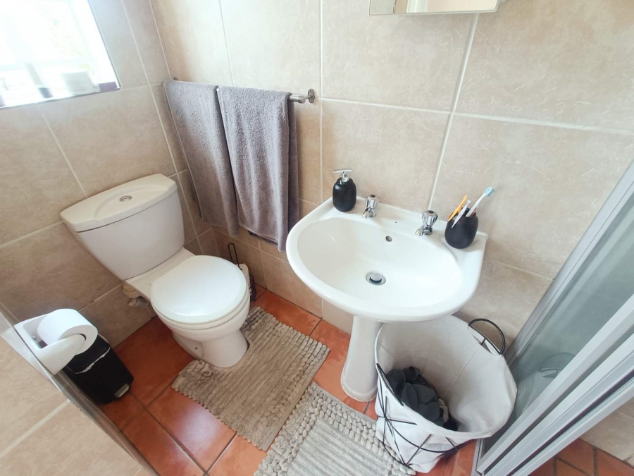 3 Bedroom Property for Sale in Rooihuiskraal Gauteng