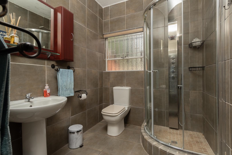 4 Bedroom Property for Sale in Brackendowns Gauteng