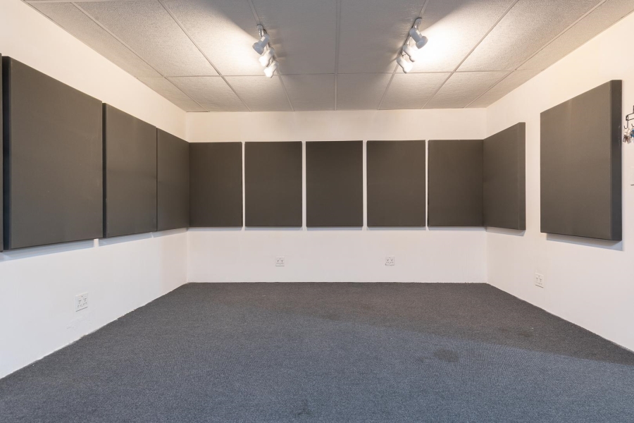 4 Bedroom Property for Sale in Brackendowns Gauteng