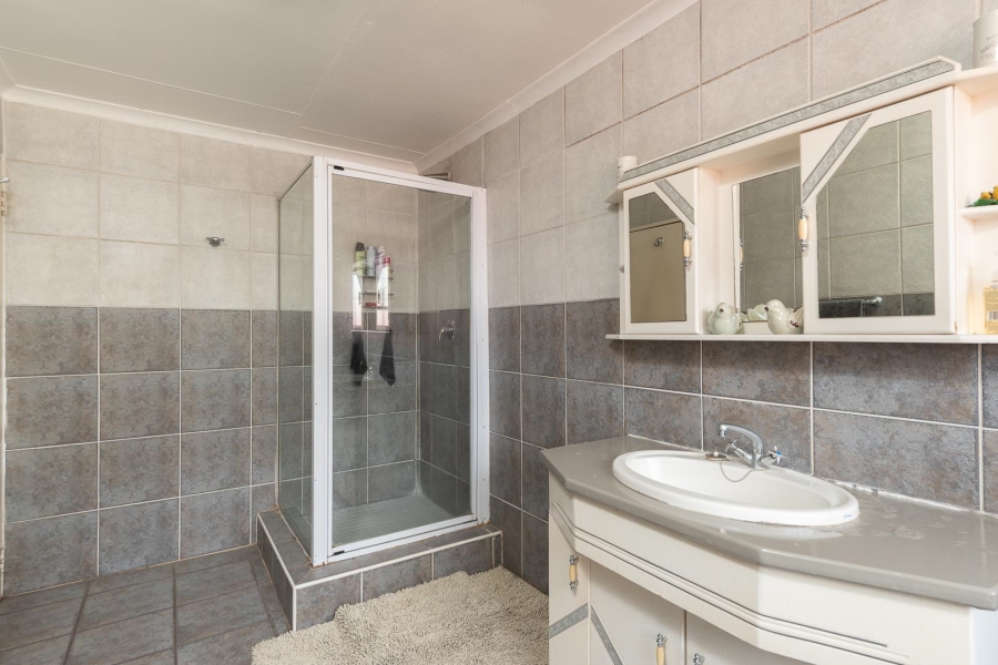 4 Bedroom Property for Sale in Brackendowns Gauteng