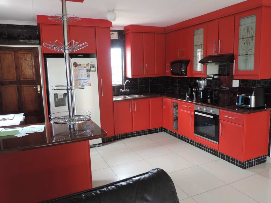 3 Bedroom Property for Sale in Albertsdal Gauteng