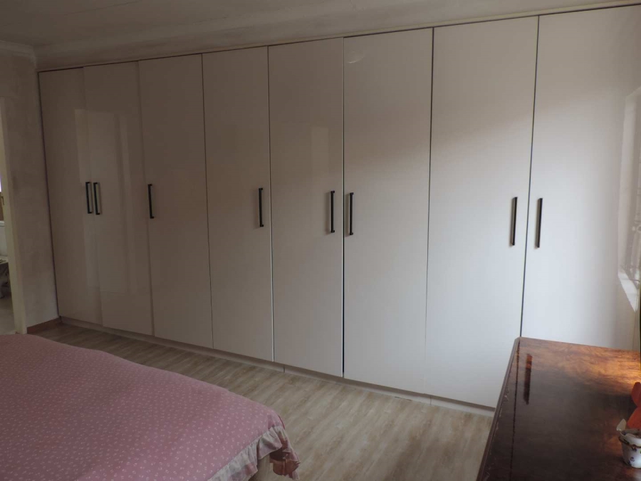 3 Bedroom Property for Sale in Albertsdal Gauteng