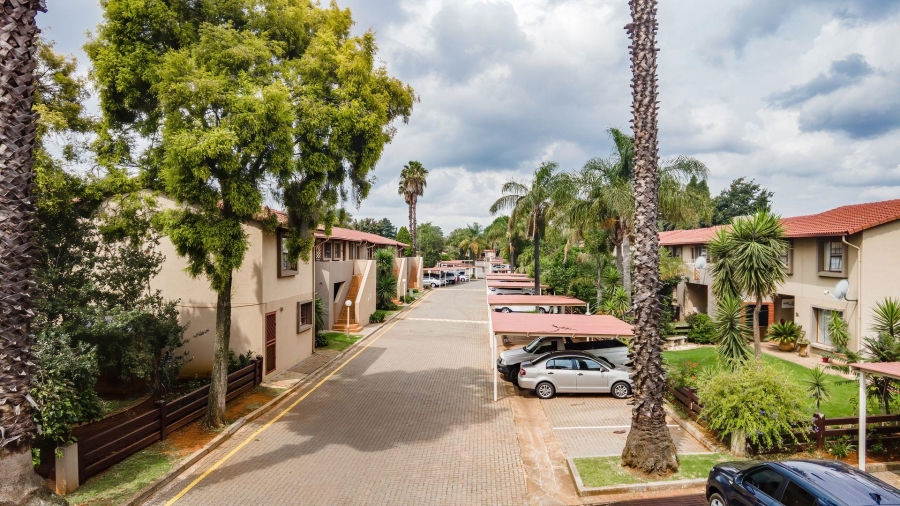 2 Bedroom Property for Sale in Lakefield Gauteng