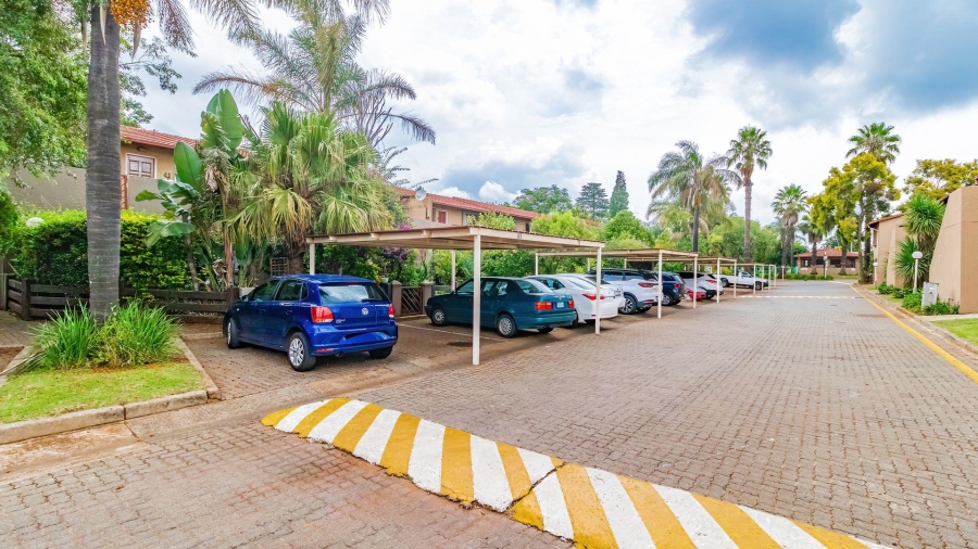 2 Bedroom Property for Sale in Lakefield Gauteng