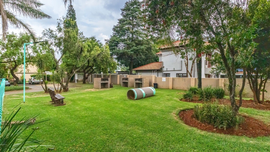 2 Bedroom Property for Sale in Lakefield Gauteng