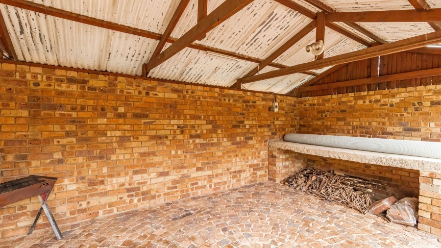 3 Bedroom Property for Sale in Airfield Gauteng