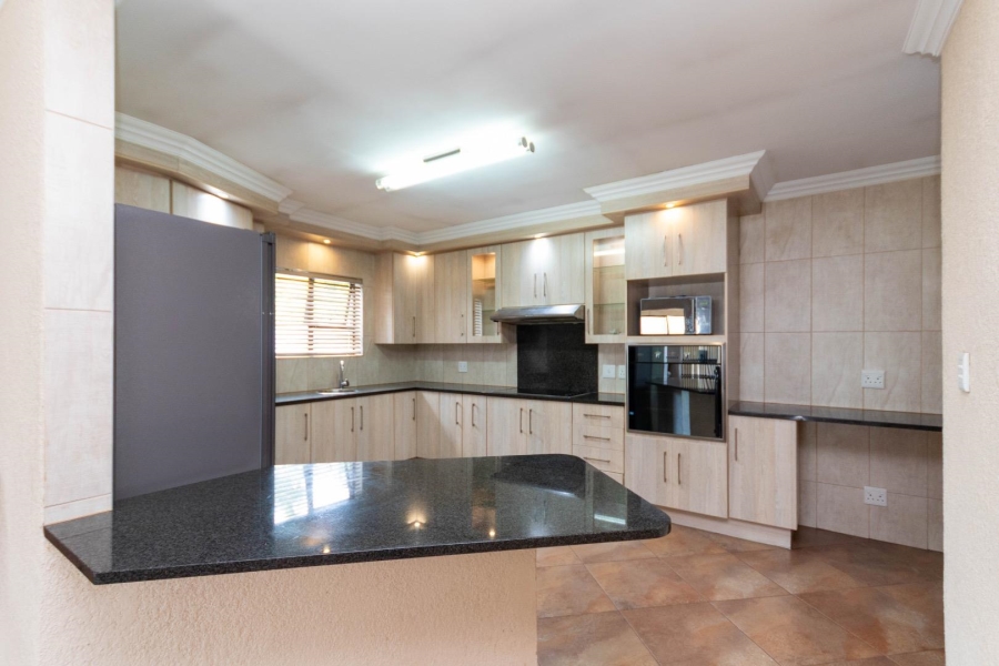 3 Bedroom Property for Sale in Rua Vista Gauteng