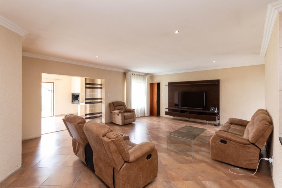 3 Bedroom Property for Sale in Rua Vista Gauteng