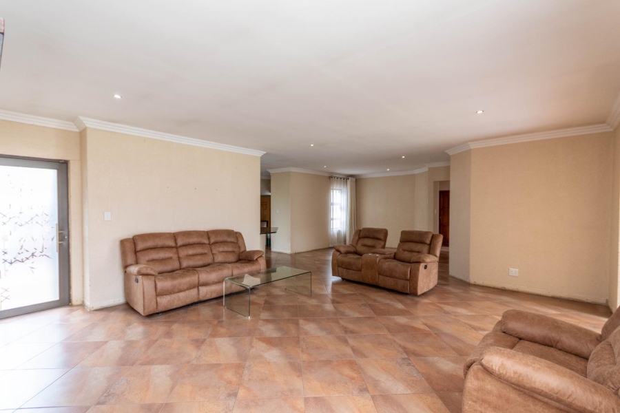3 Bedroom Property for Sale in Rua Vista Gauteng