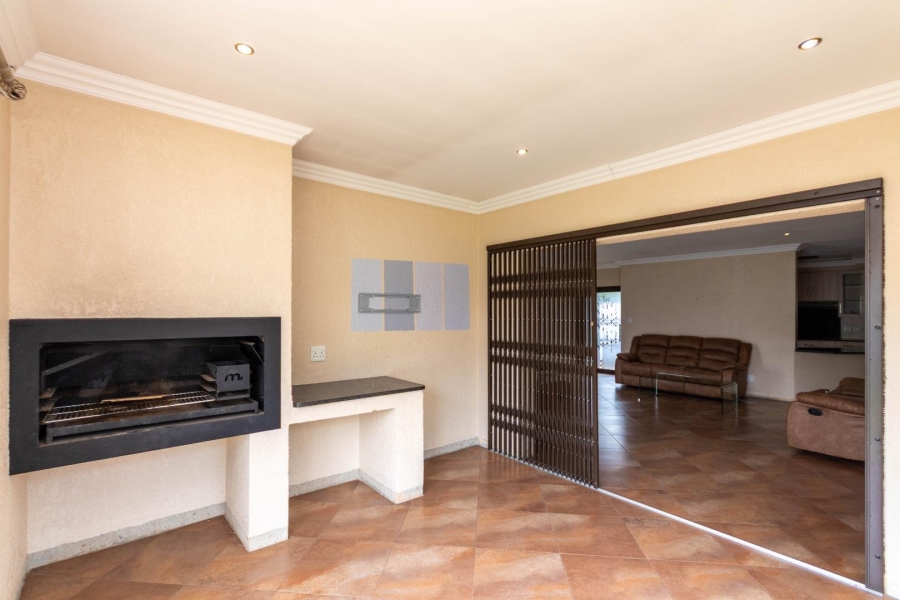 3 Bedroom Property for Sale in Rua Vista Gauteng