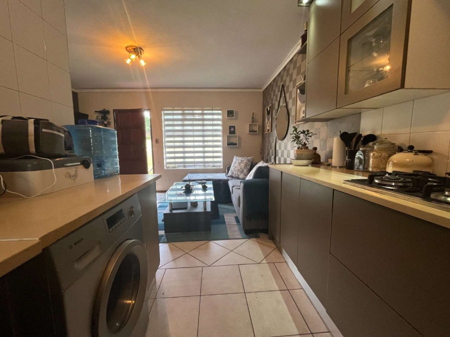 2 Bedroom Property for Sale in Roodepoort West Gauteng