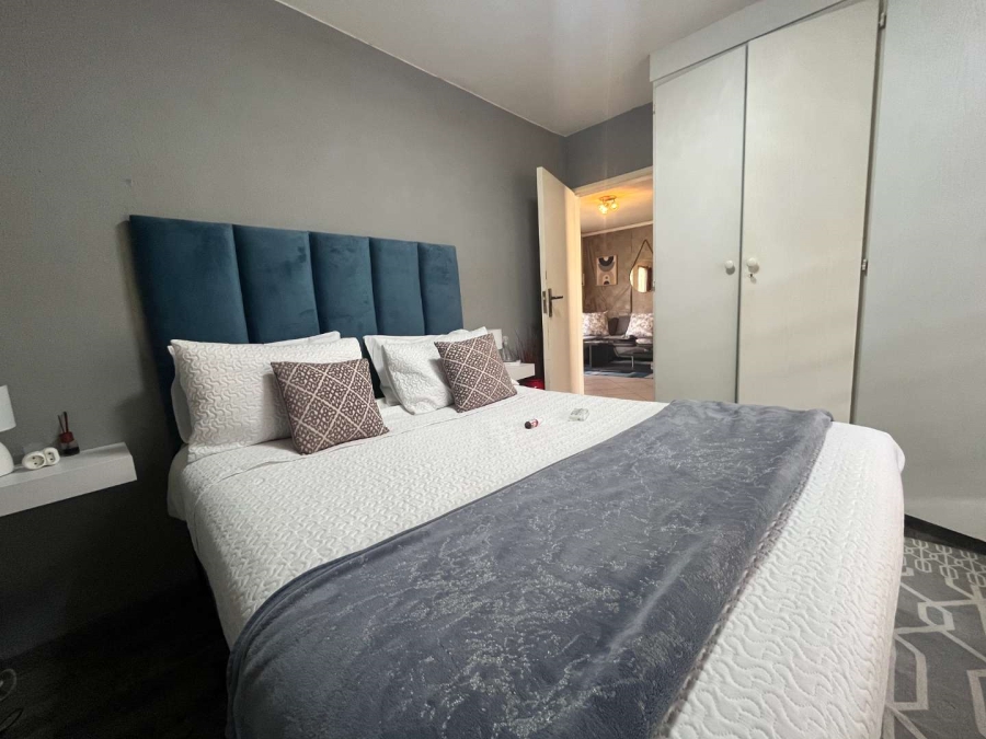 2 Bedroom Property for Sale in Roodepoort West Gauteng