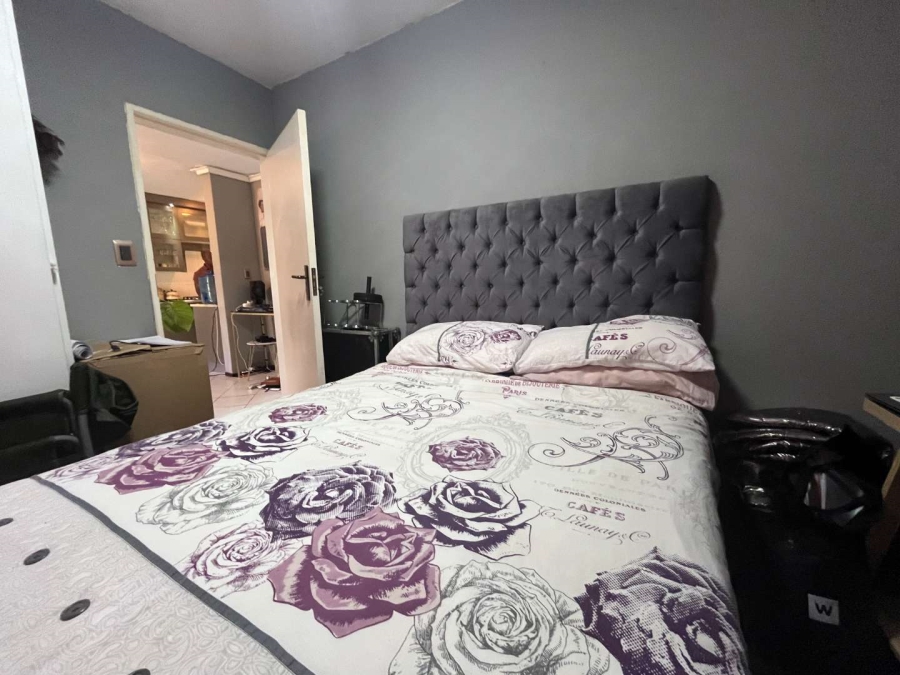 2 Bedroom Property for Sale in Roodepoort West Gauteng