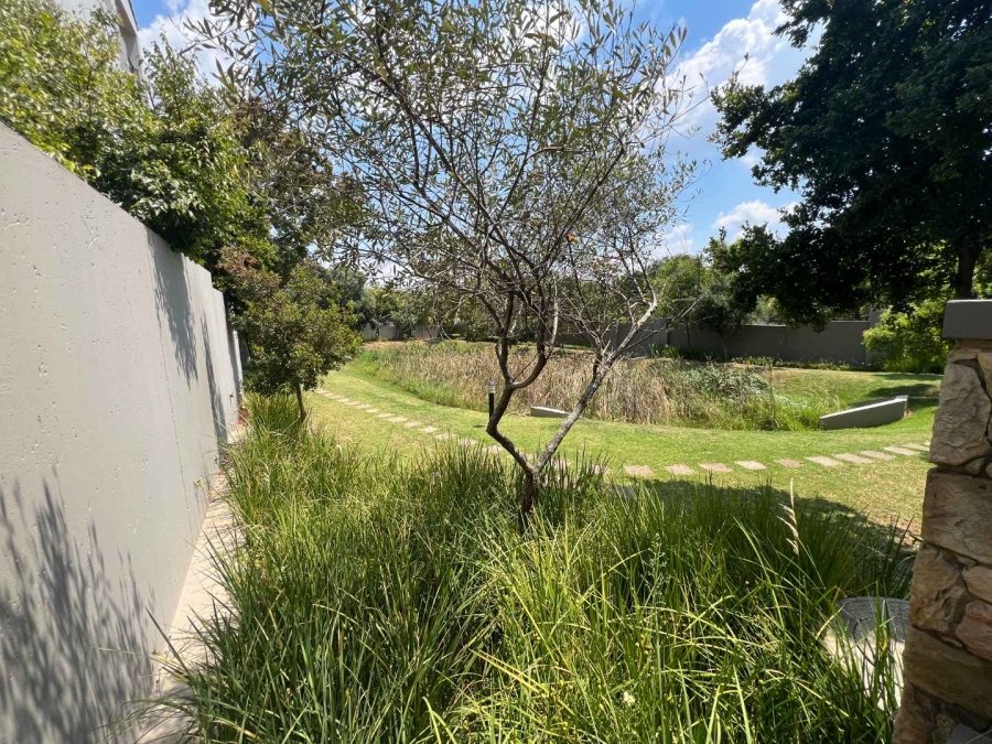 2 Bedroom Property for Sale in Bryanston Gauteng