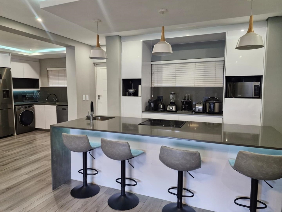 2 Bedroom Property for Sale in Strathavon Gauteng