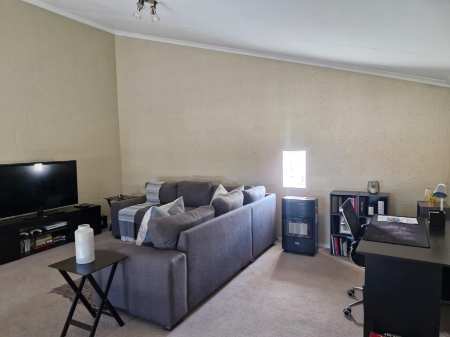 To Let 2 Bedroom Property for Rent in Morningside Gauteng