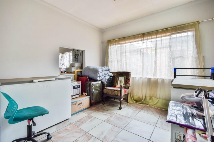 5 Bedroom Property for Sale in Magalieskruin Gauteng