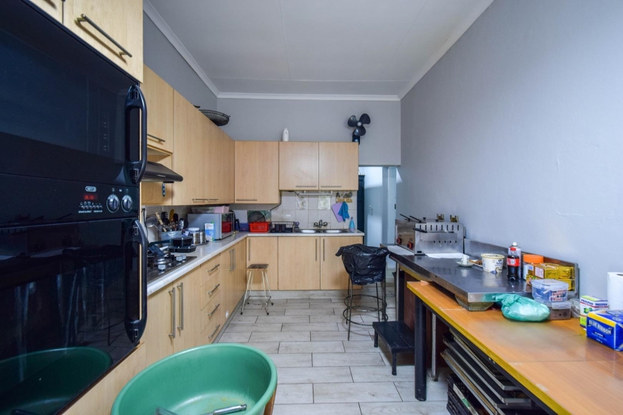 5 Bedroom Property for Sale in Magalieskruin Gauteng