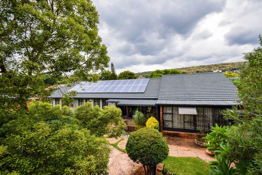 5 Bedroom Property for Sale in Magalieskruin Gauteng