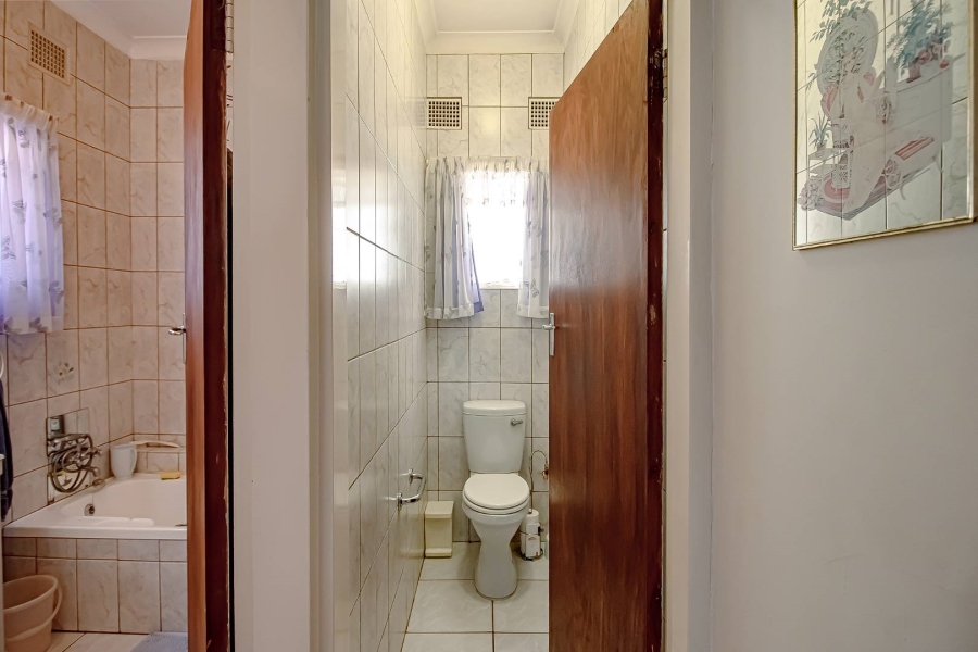 4 Bedroom Property for Sale in Kloofsig Gauteng