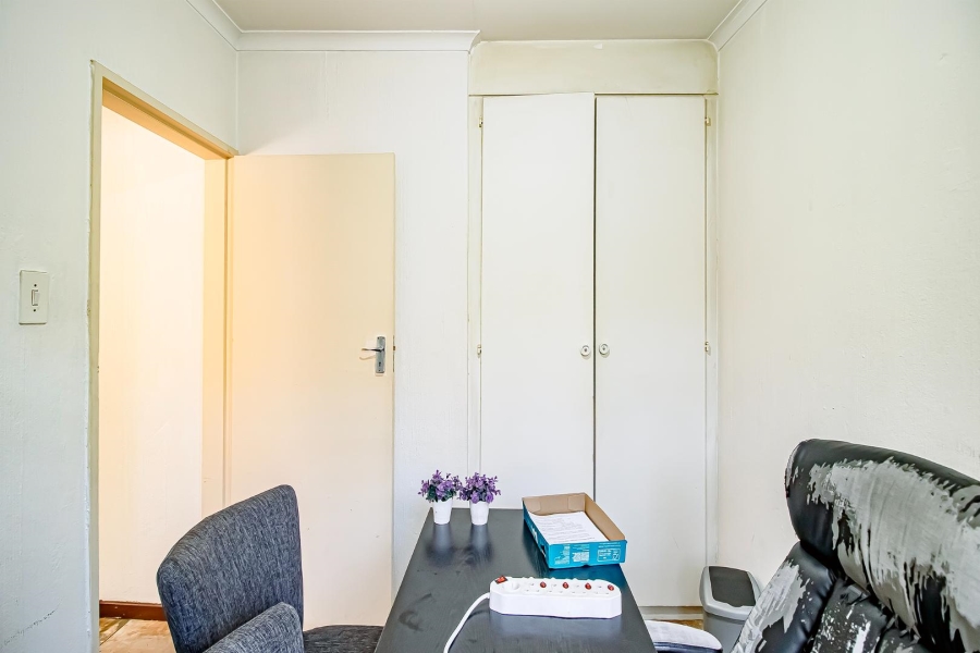 2 Bedroom Property for Sale in The Reeds Gauteng