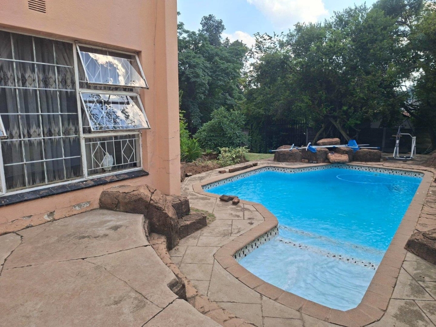 To Let 5 Bedroom Property for Rent in Buccleuch Gauteng
