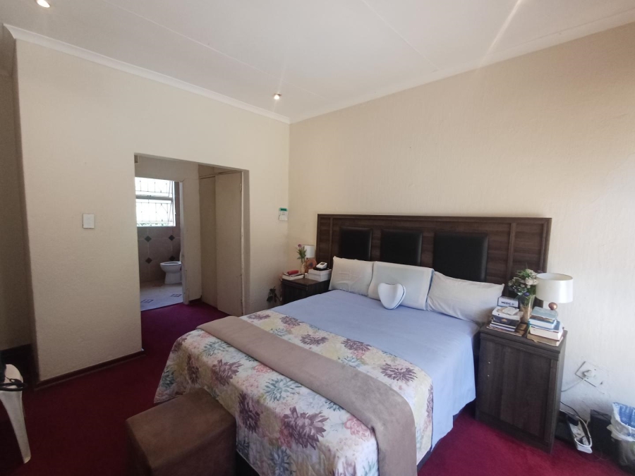 To Let 5 Bedroom Property for Rent in Buccleuch Gauteng