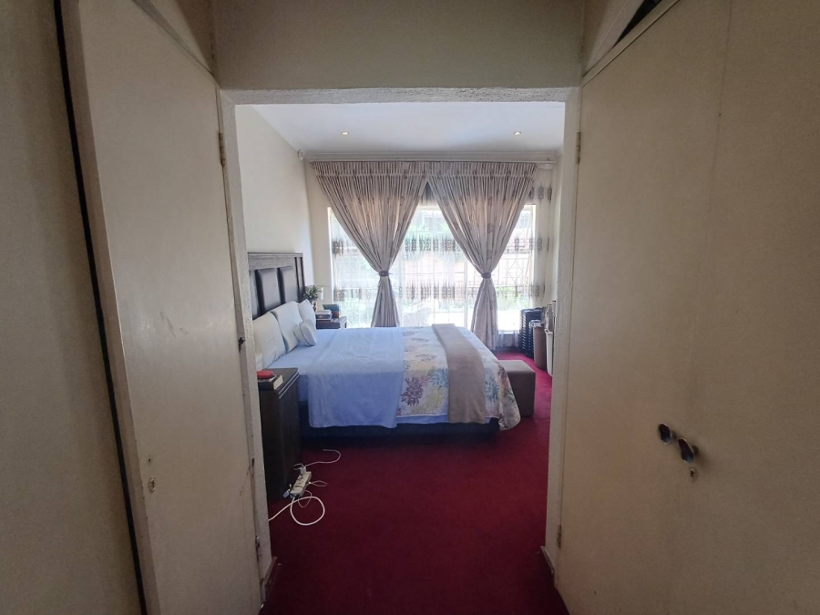 To Let 5 Bedroom Property for Rent in Buccleuch Gauteng