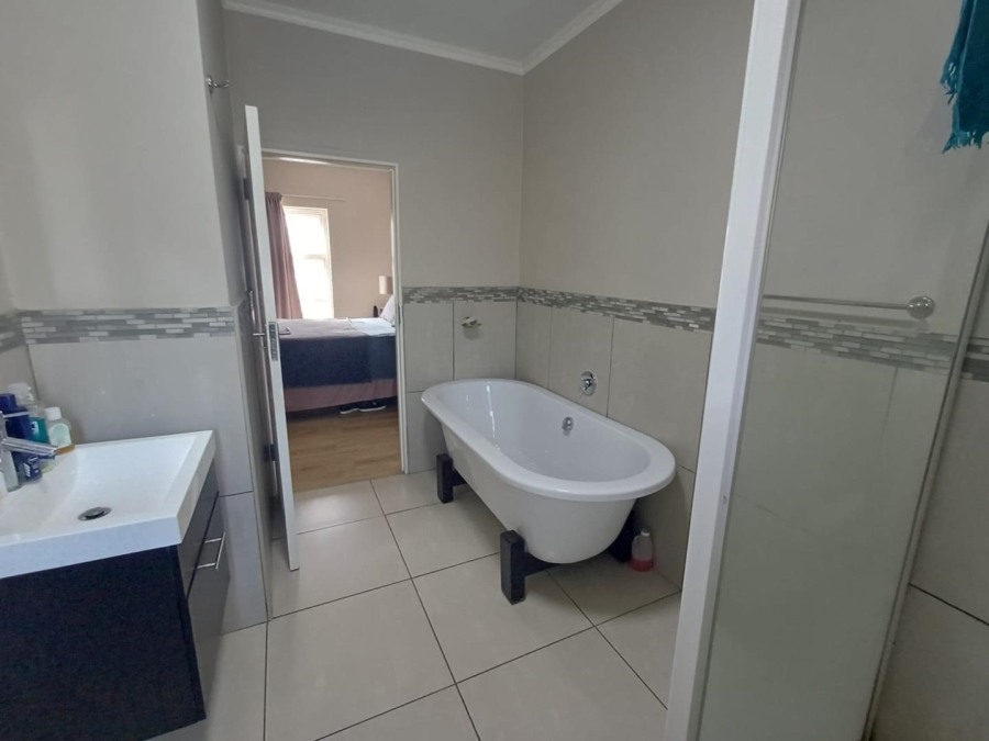 To Let 2 Bedroom Property for Rent in Northgate Gauteng