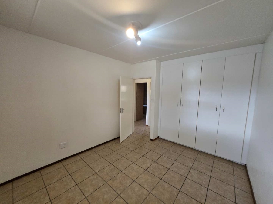 To Let 2 Bedroom Property for Rent in Noordhang Gauteng
