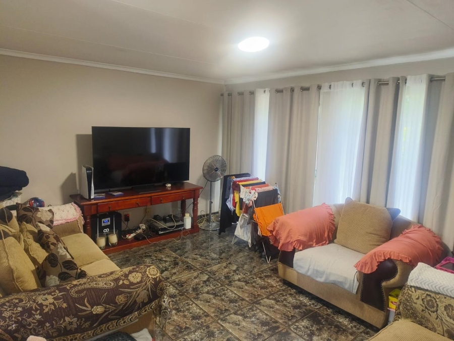 2 Bedroom Property for Sale in Weavind Park Gauteng