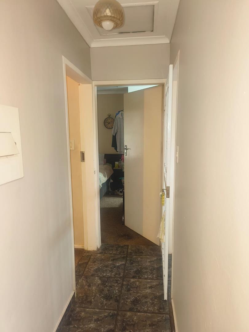 2 Bedroom Property for Sale in Weavind Park Gauteng