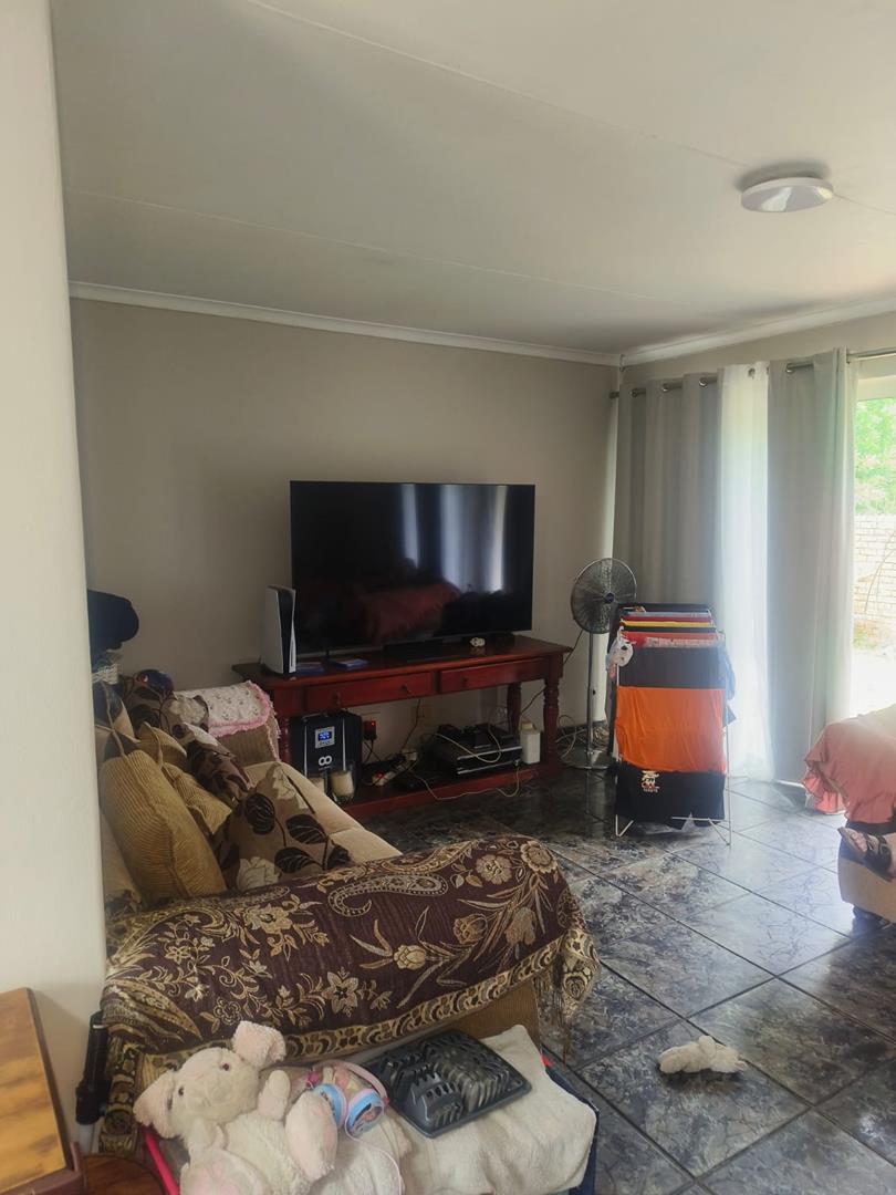 2 Bedroom Property for Sale in Weavind Park Gauteng