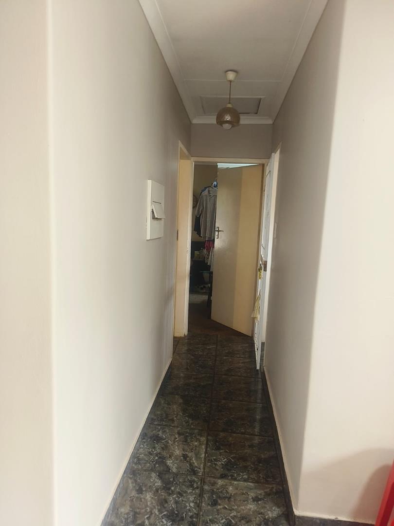 2 Bedroom Property for Sale in Weavind Park Gauteng