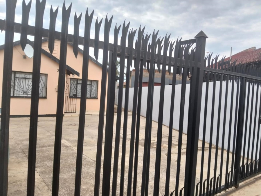 To Let 2 Bedroom Property for Rent in Mamelodi Gauteng