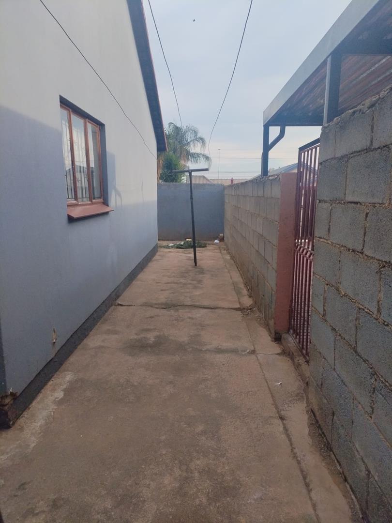 2 Bedroom Property for Sale in Mamelodi Gauteng