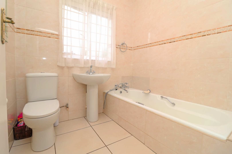 3 Bedroom Property for Sale in Greenhills Gauteng