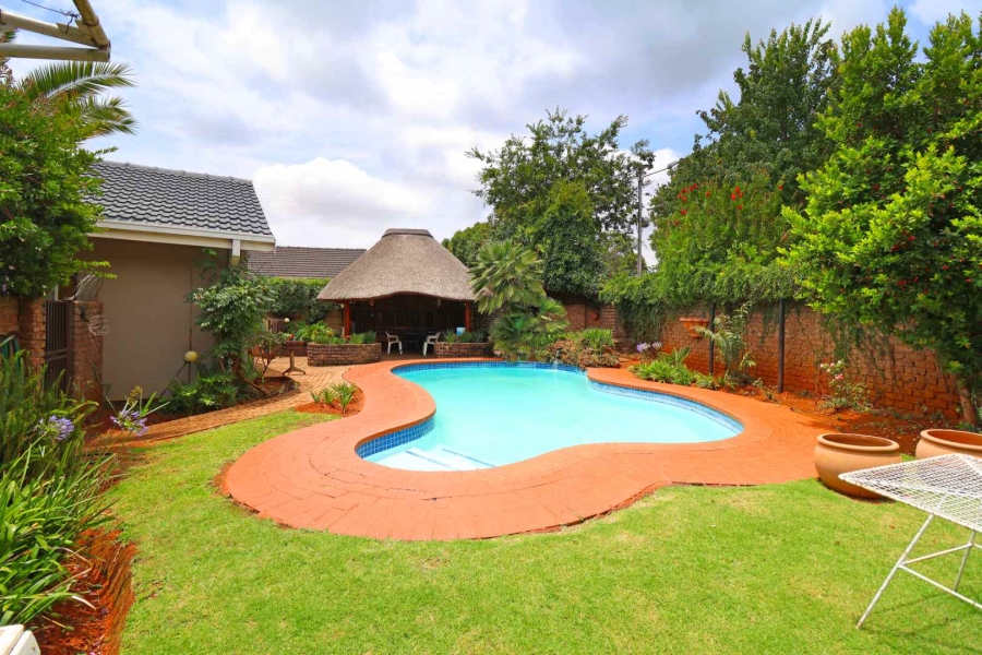 3 Bedroom Property for Sale in Greenhills Gauteng