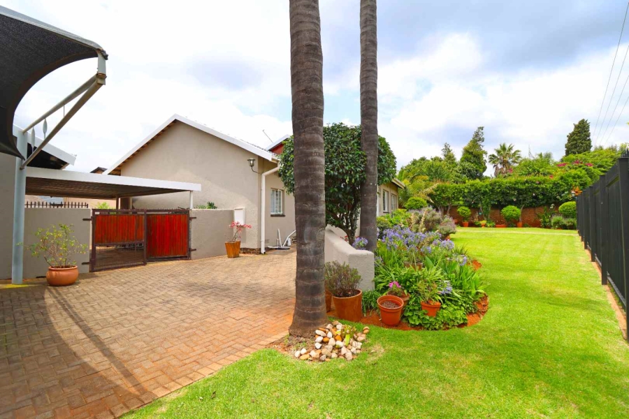 3 Bedroom Property for Sale in Greenhills Gauteng