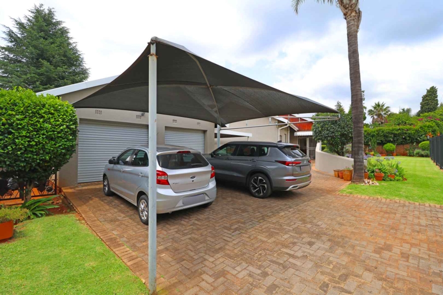 3 Bedroom Property for Sale in Greenhills Gauteng