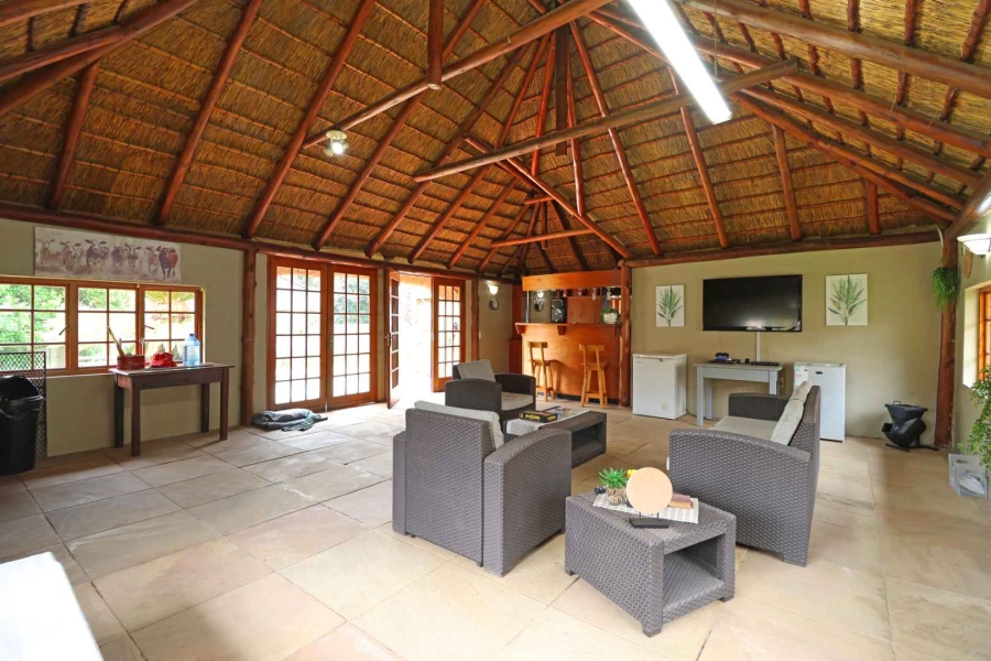 5 Bedroom Property for Sale in Greenhills Gauteng