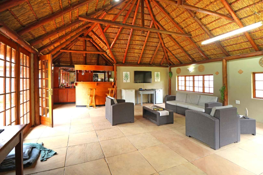 5 Bedroom Property for Sale in Greenhills Gauteng