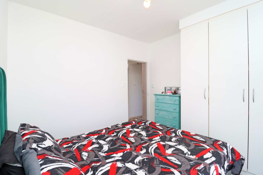 2 Bedroom Property for Sale in Greenhills Gauteng