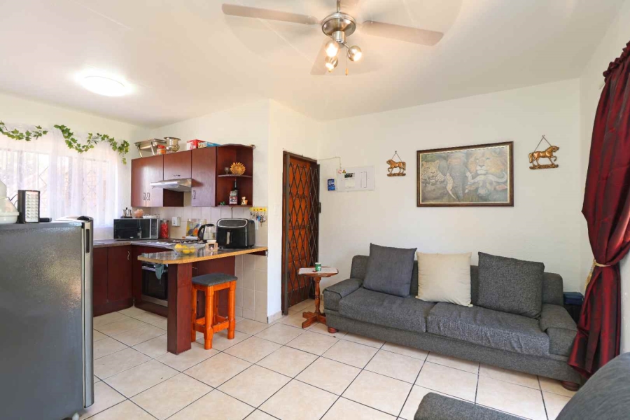 2 Bedroom Property for Sale in Greenhills Gauteng