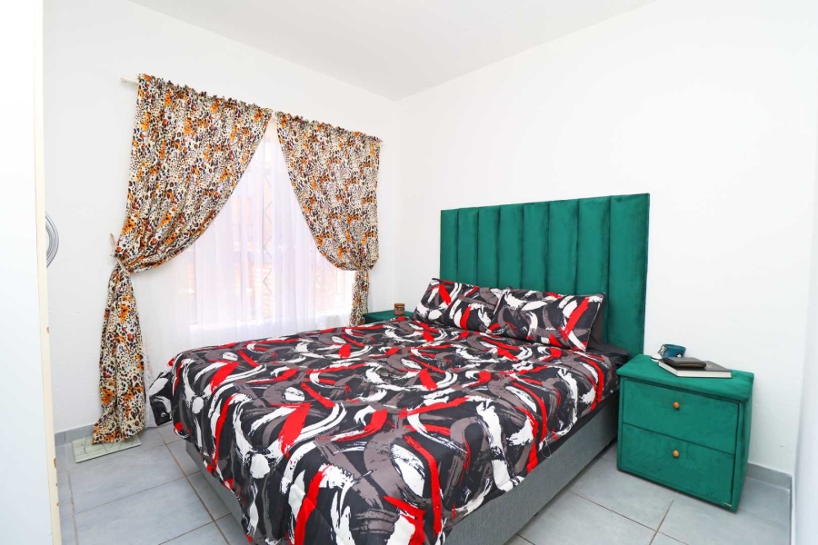 2 Bedroom Property for Sale in Greenhills Gauteng