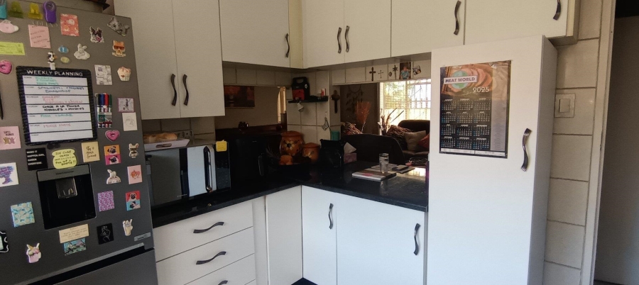 4 Bedroom Property for Sale in Albertville Gauteng